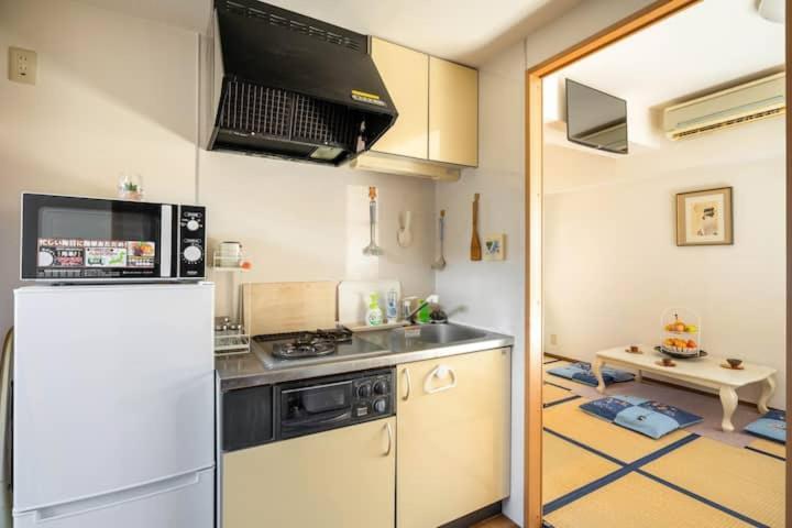 都心の家30 Square Meter King Size Bed With Stepping Rice Токіо Екстер'єр фото