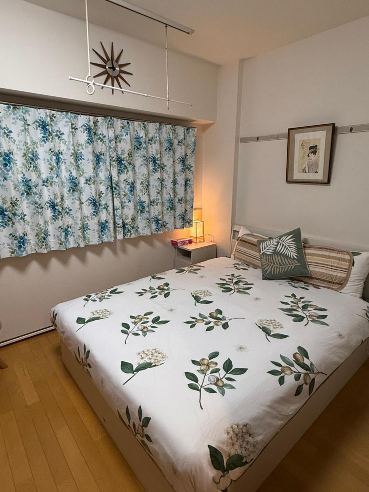 都心の家30 Square Meter King Size Bed With Stepping Rice Токіо Екстер'єр фото