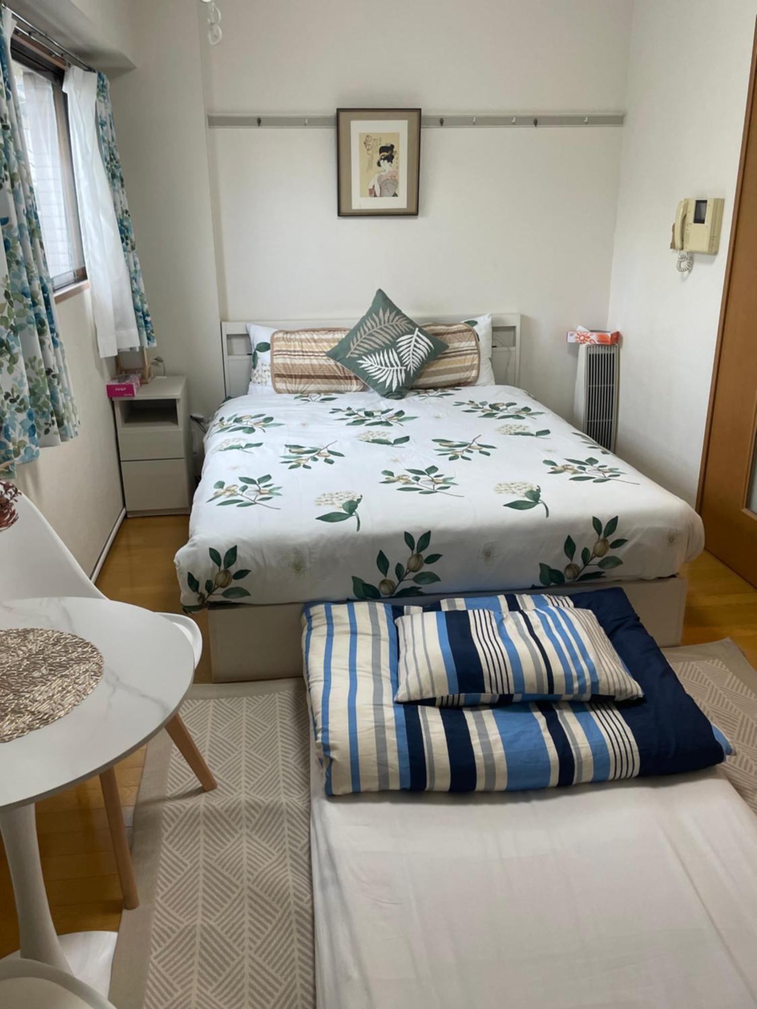 都心の家30 Square Meter King Size Bed With Stepping Rice Токіо Екстер'єр фото